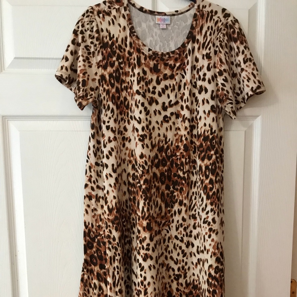 Small leopard LuLaRoe Carly